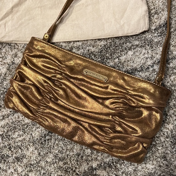 Michael Kors gold clutch bag with removable strap - Picture 2 of 5